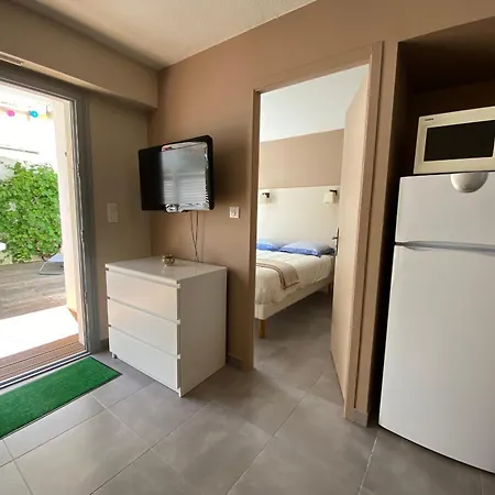 T2 Renove Avec Terrasse A 20m De La Plage - Garage - Wifi - Classe 2 Etoiles - Fr-1-539-42